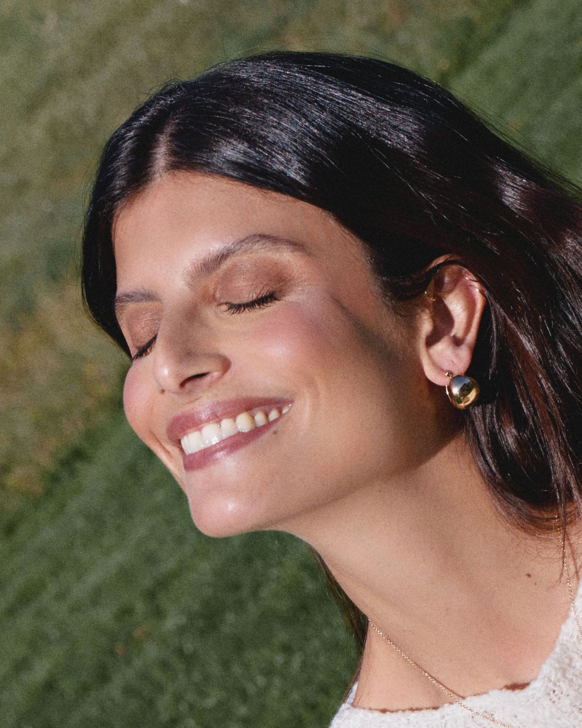 A 18k gold-plated water drop earrings