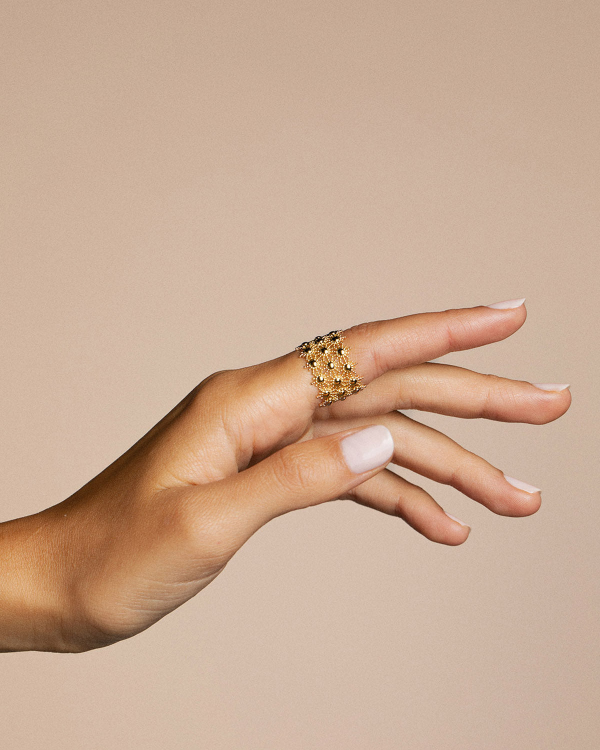 A 18k gold-plated solar ring