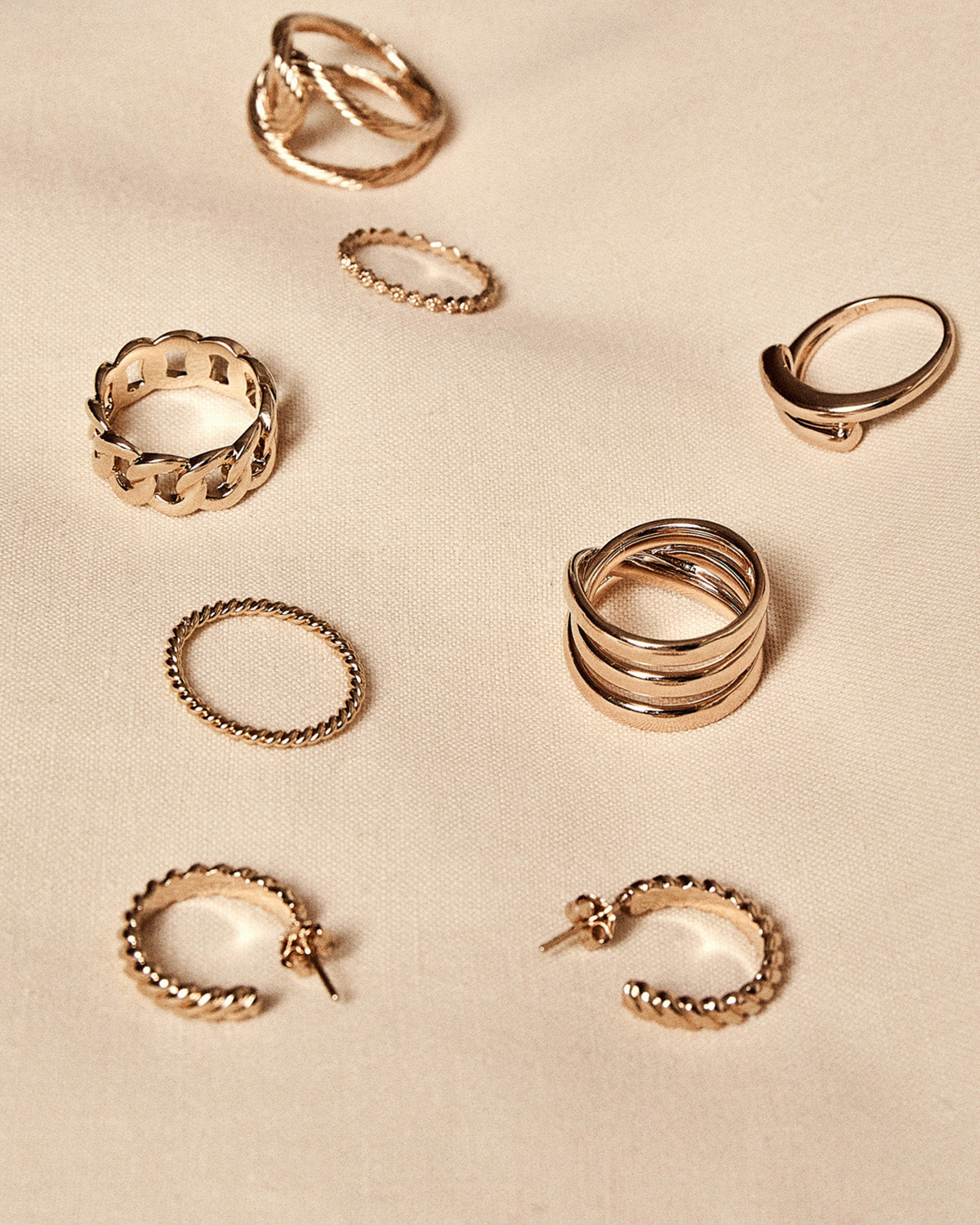 A 18k gold-plated rings and earrings