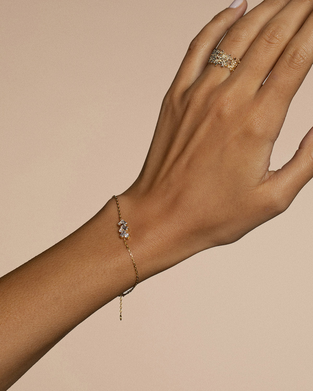 A 18k gold-plated zircon bracelet and a ring 