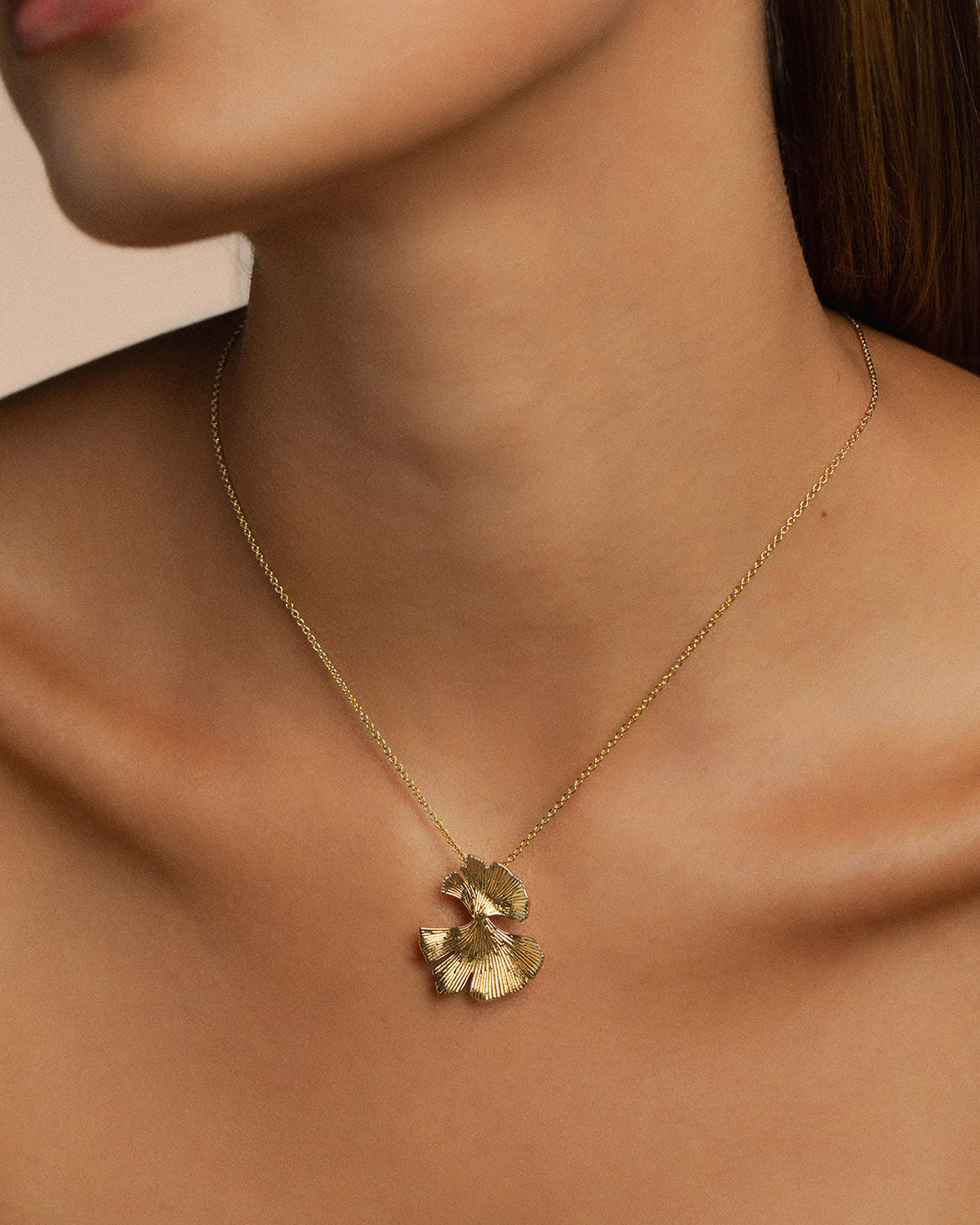 A 18k gold-plated necklace deign by Korè Paris