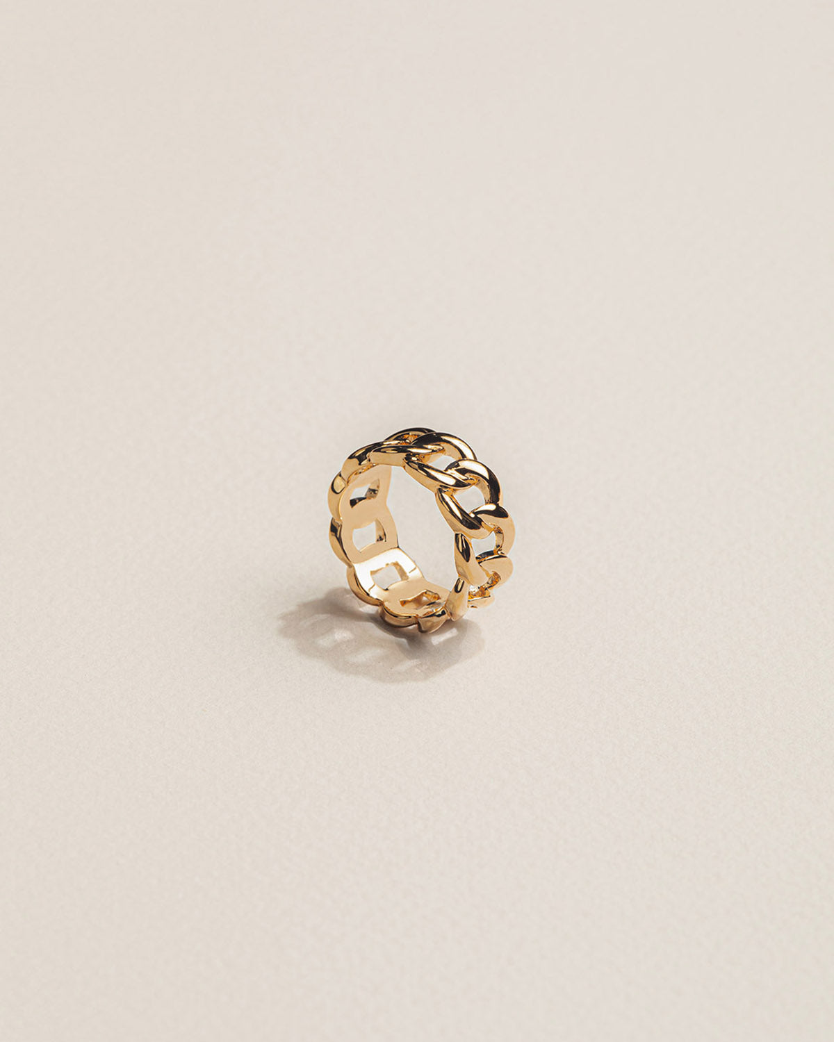 A 18k gold-plated braided chain ring