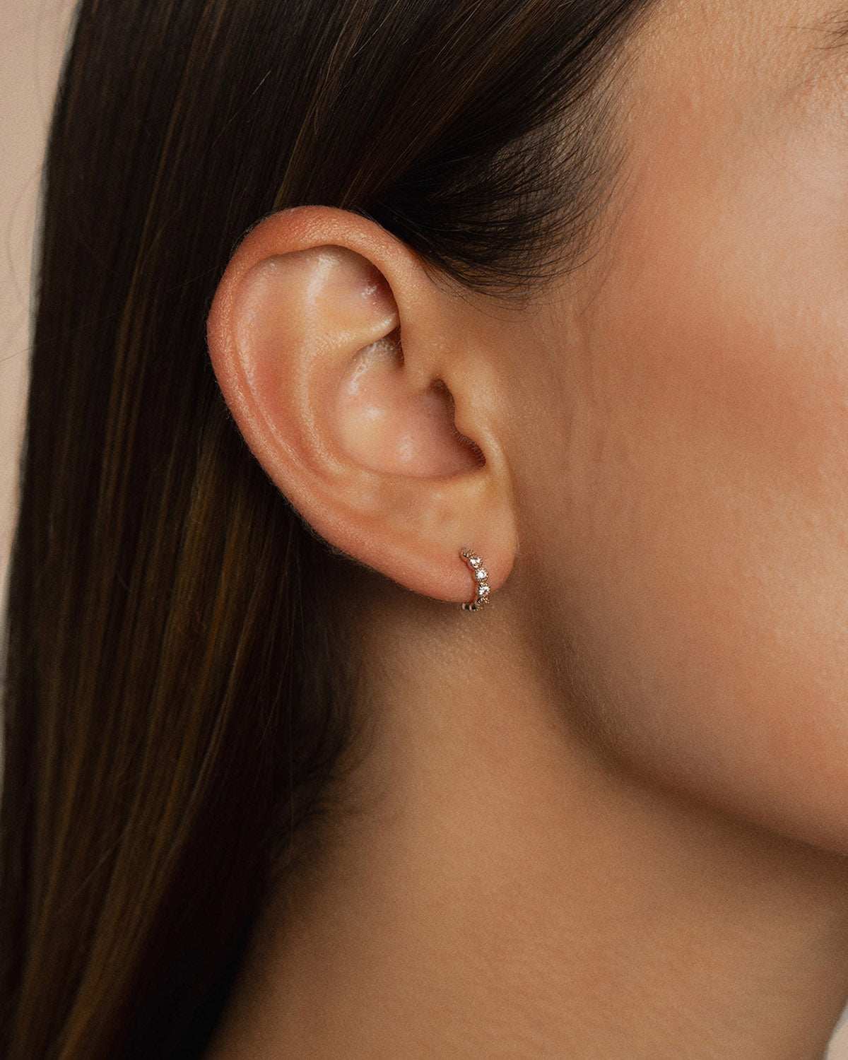 A 18k gold-plated white zircon earrings