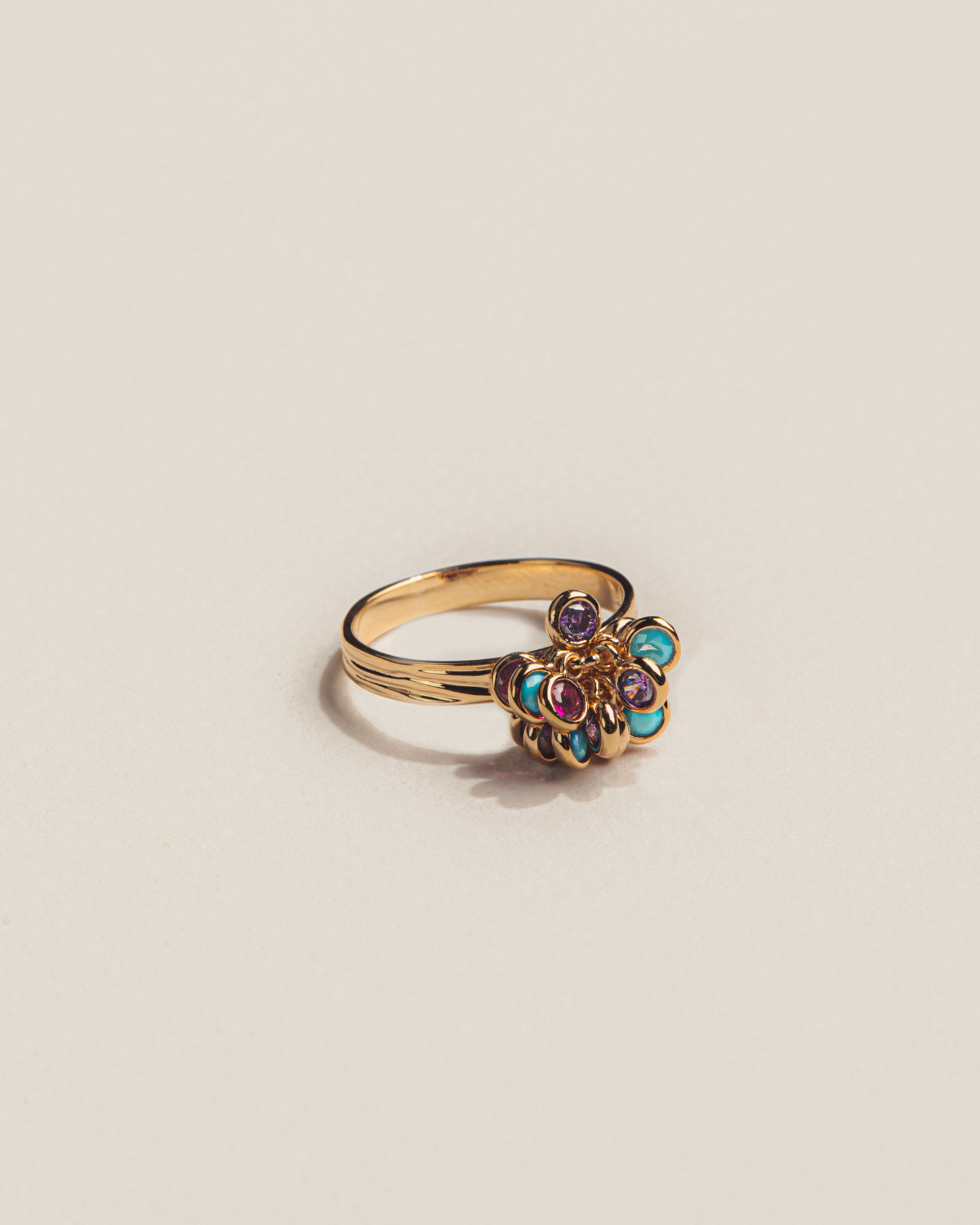 18K Gold-plated ring with a colorful gemstone 