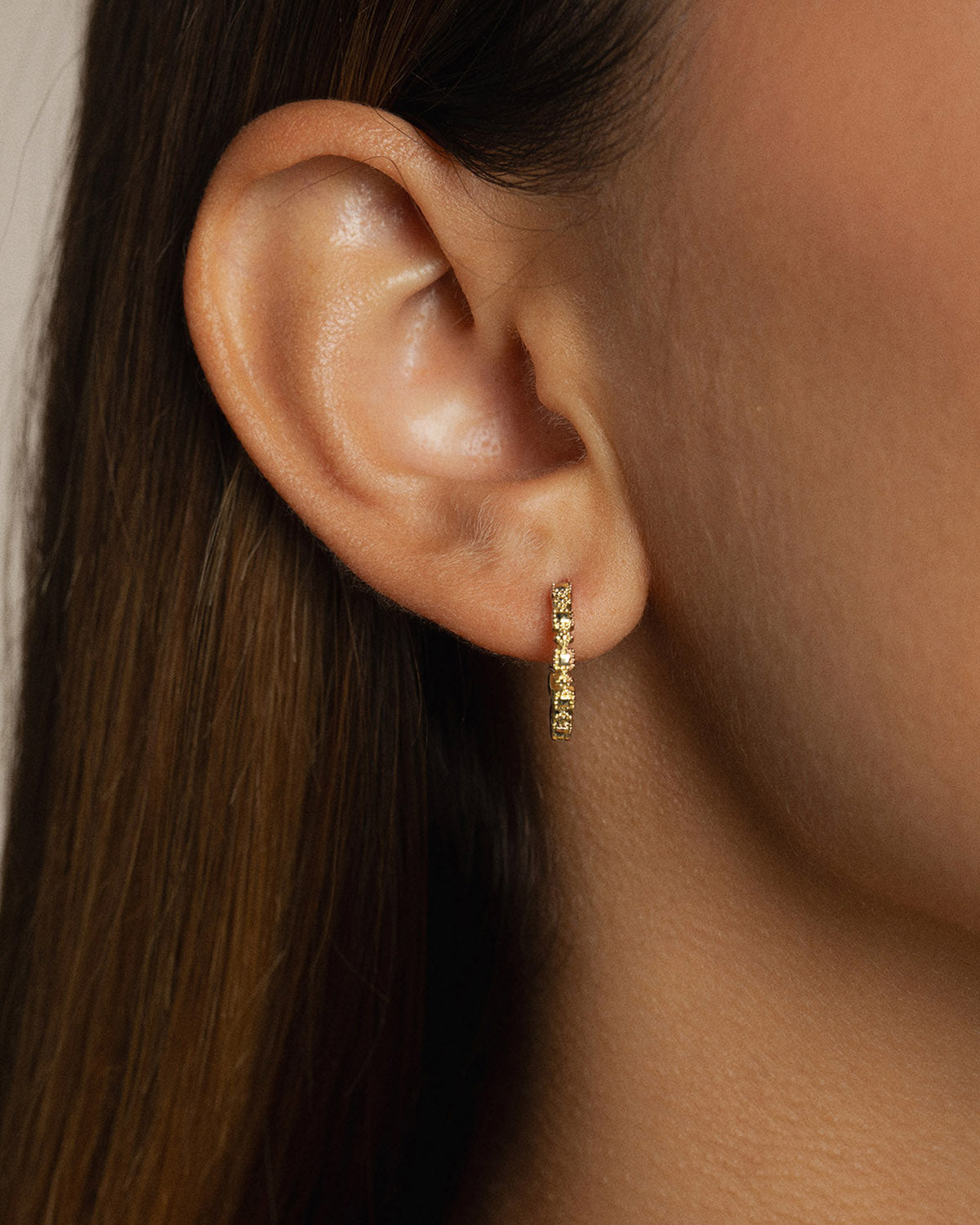 A 18k gold-plated earrings