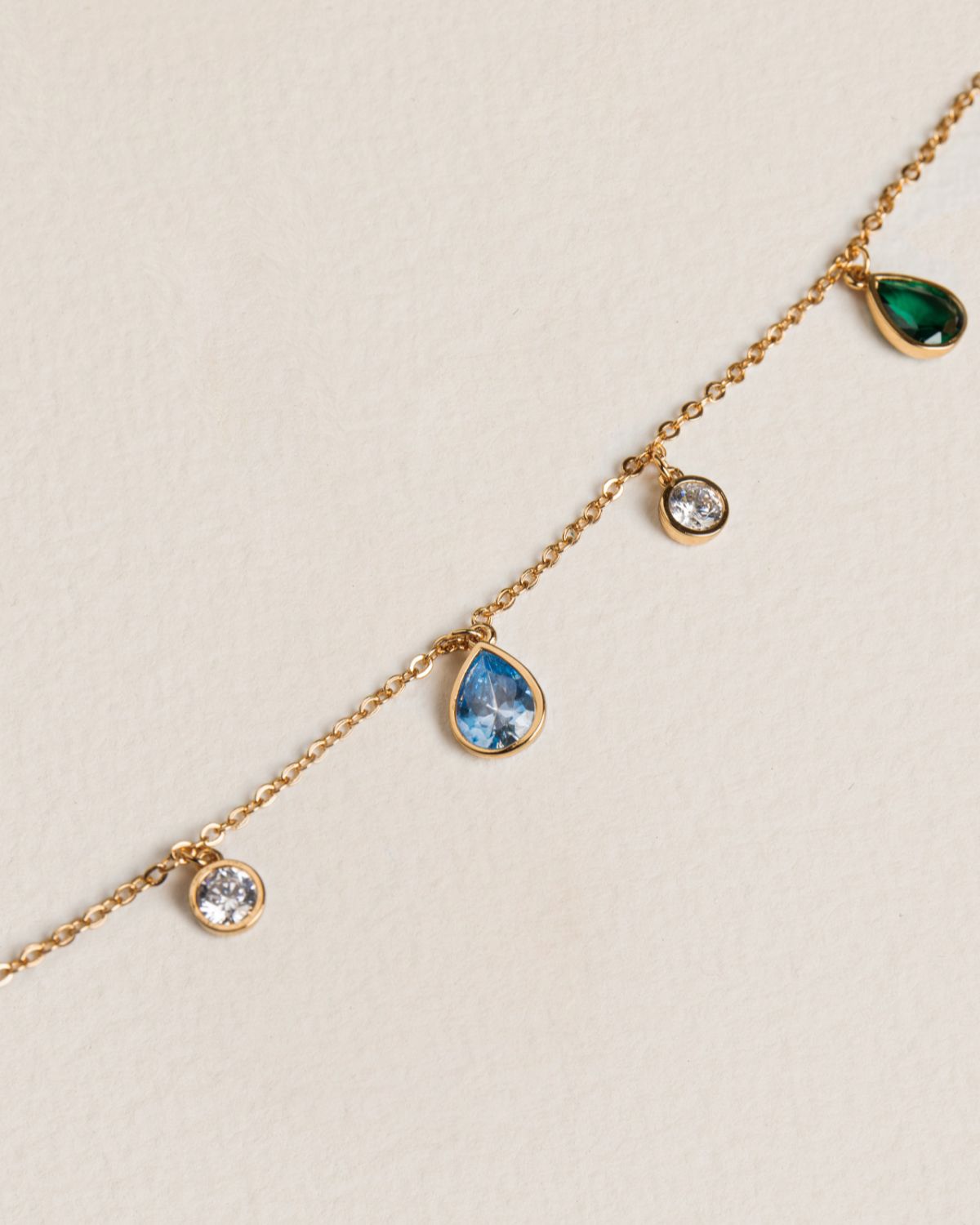 Emera Necklace - 7 charms